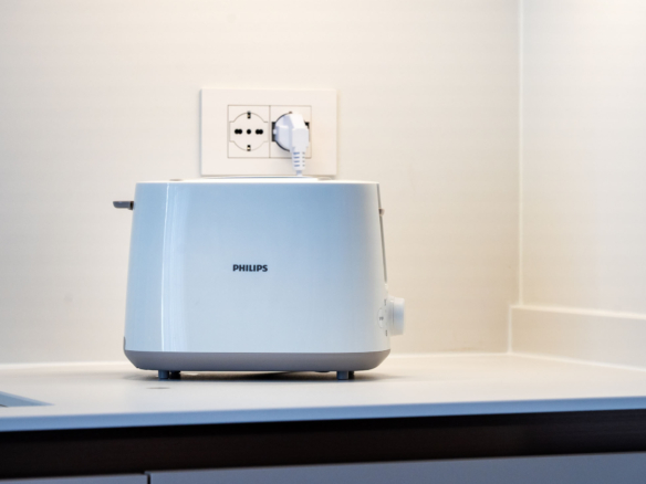 The Coral House Sorrento - toaster