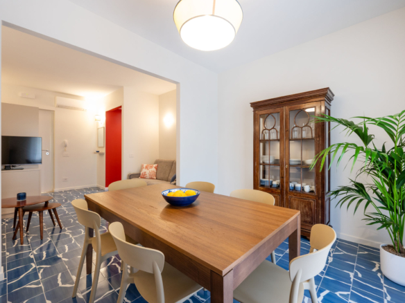 The Coral House Sorrento - dining area view #3