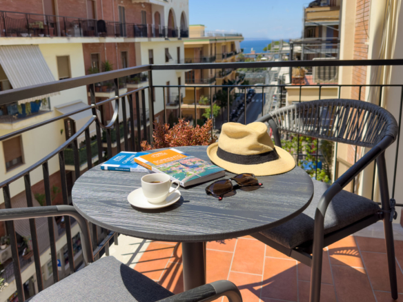 The Coral House Sorrento - balcony view #1