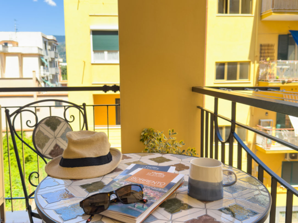 The Coral House Sorrento - balcony view 2